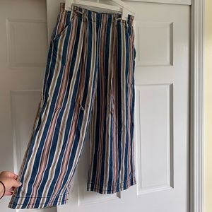 American Eagle stripped pants